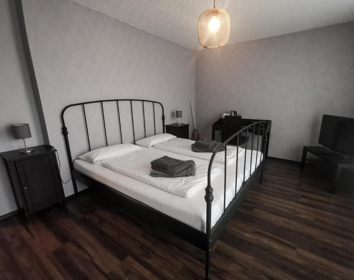 Kontraste Hotel Neumünster Eksteriør billede